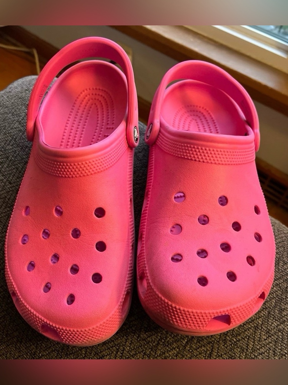 M9 W11 Pink Crocs